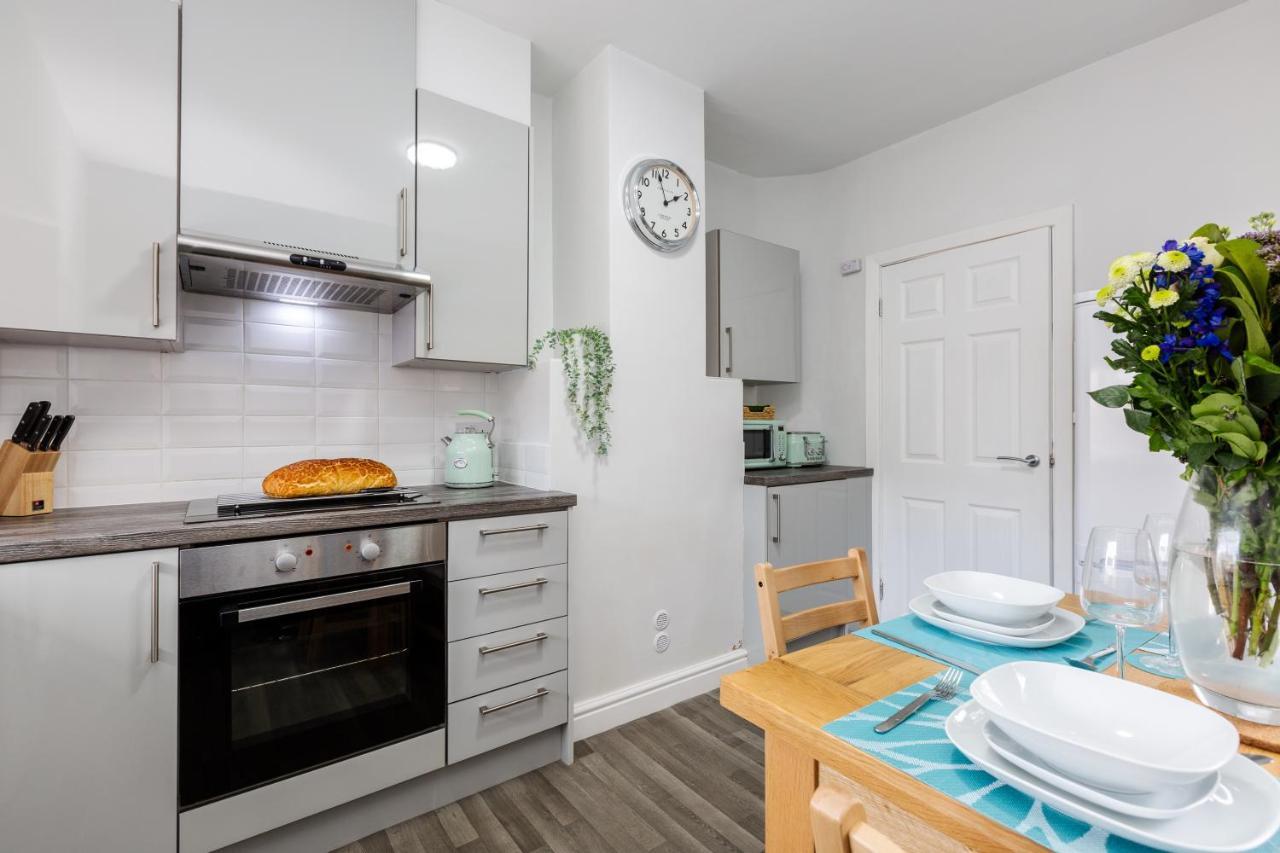 Hillside House - 2 Bedrooms Parking Wi-Fi Hospital Blackpool Exterior photo